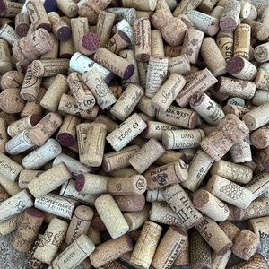 Wine corks 384 count